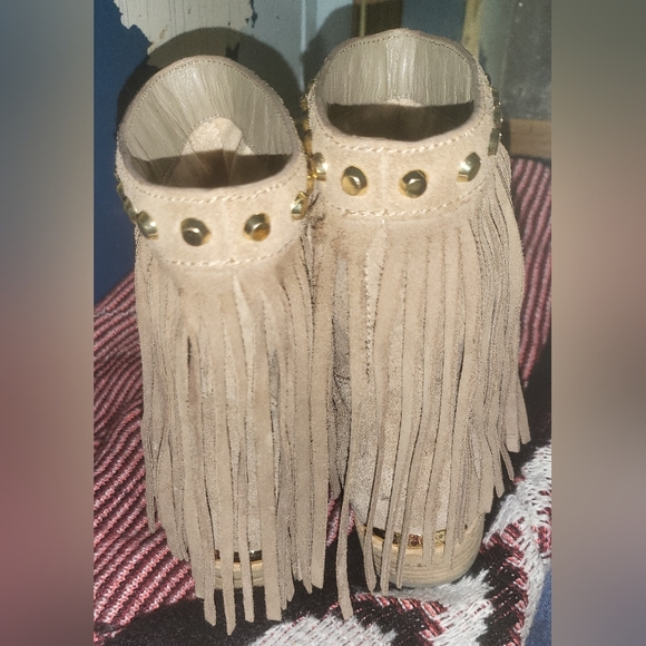 Michael Kors 6 1/2 Suede, Fringe Booties - Picture 8 of 16